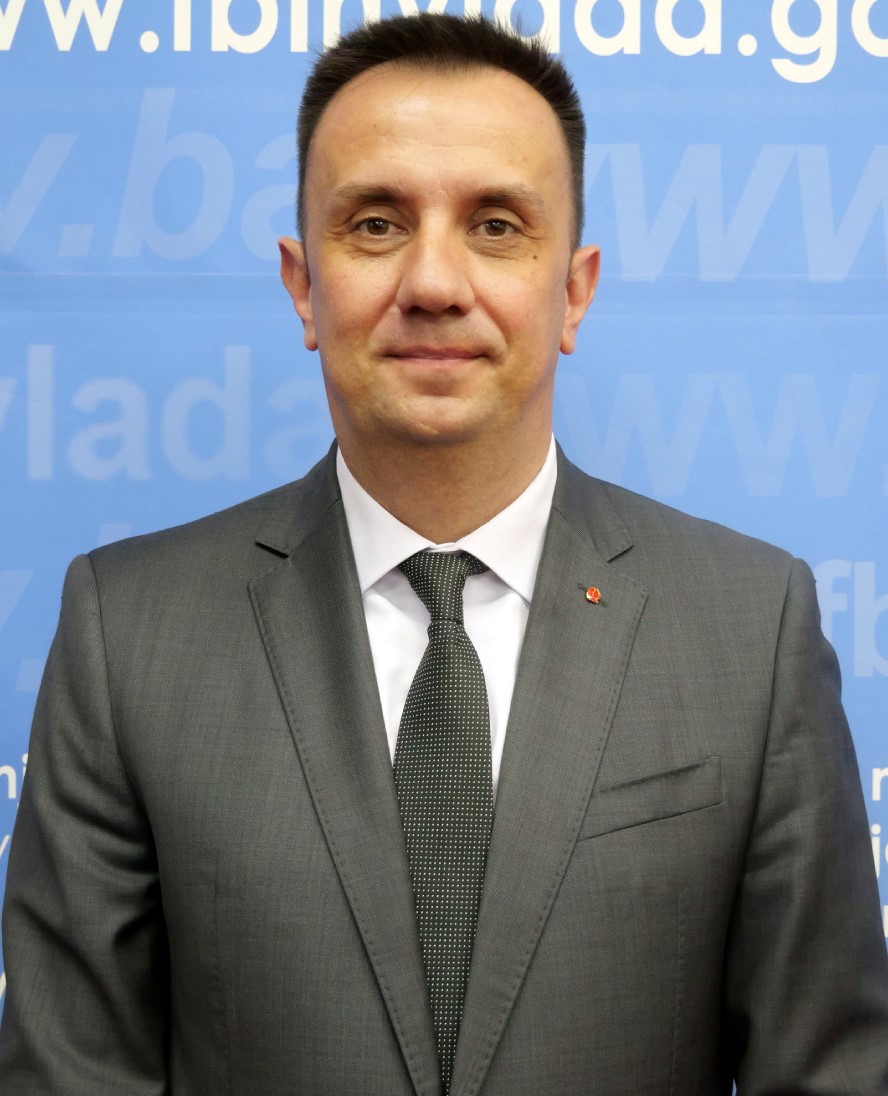 Vedran Lakić